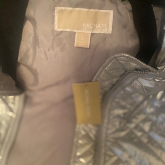 MICHAEL KORS OVERSIZED Quilted Metallic Ciré Puffer Coat SIZE L (NEW) - Picture 7 of 11